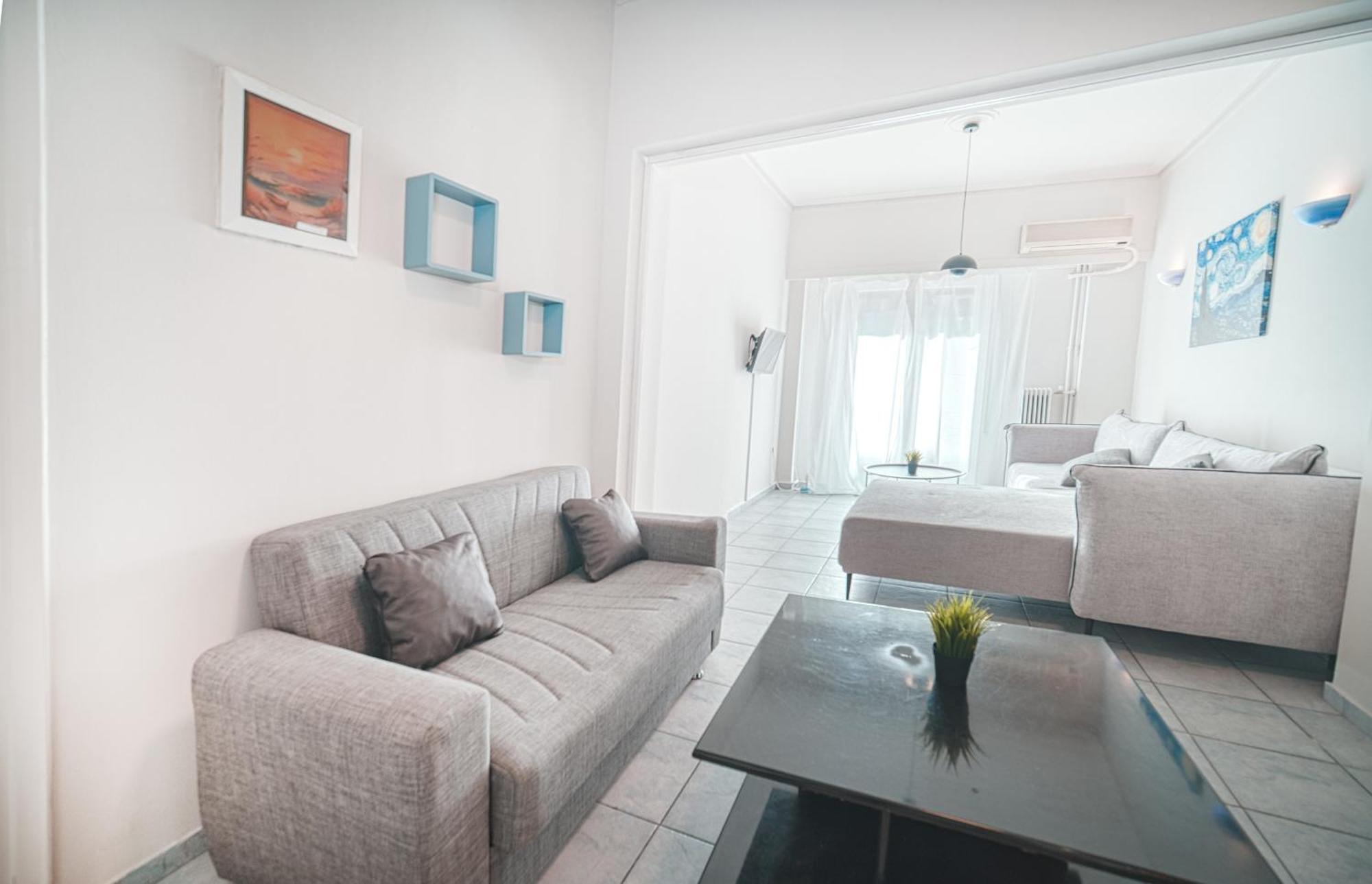 Fix Apartment Atene Esterno foto