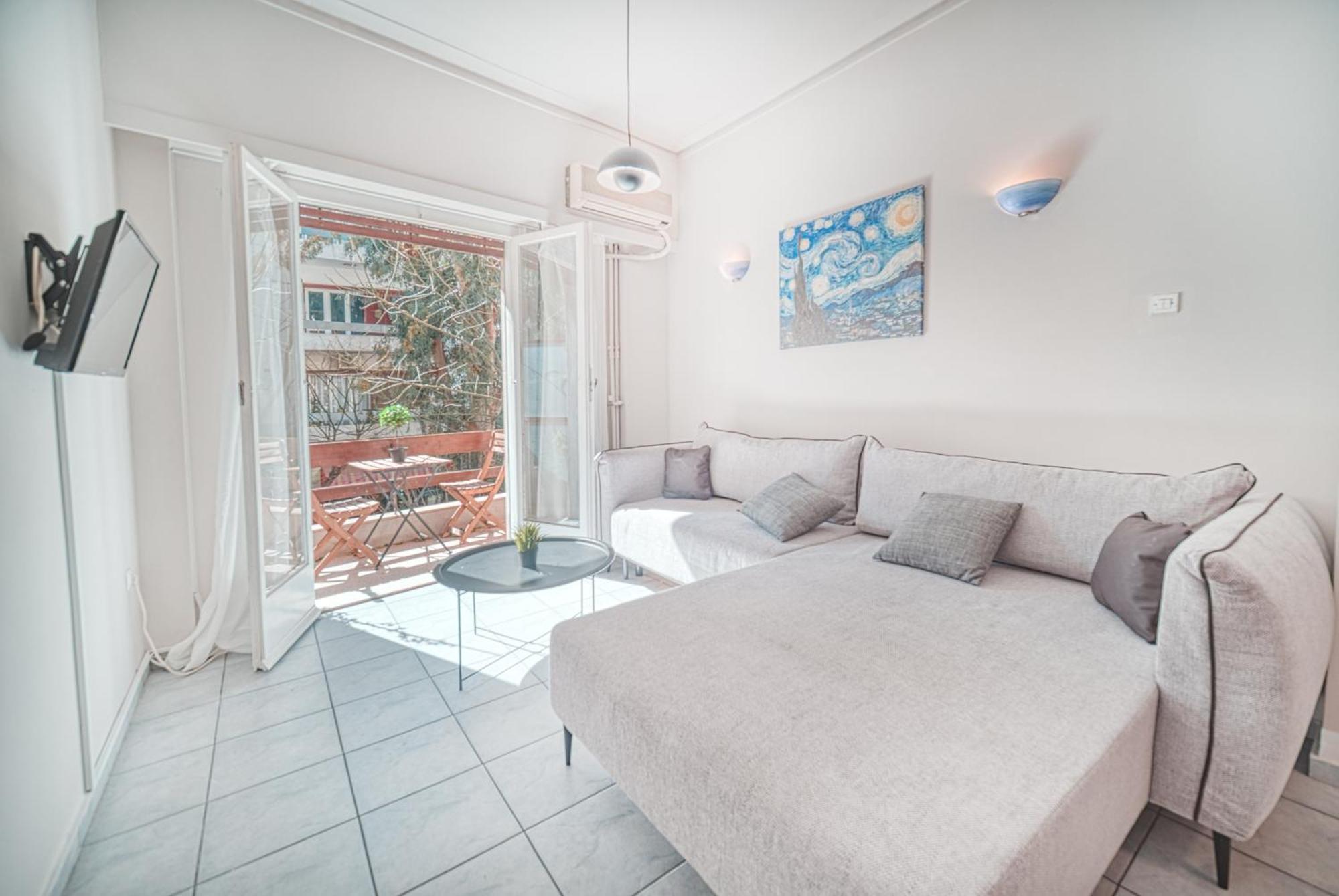 Fix Apartment Atene Esterno foto